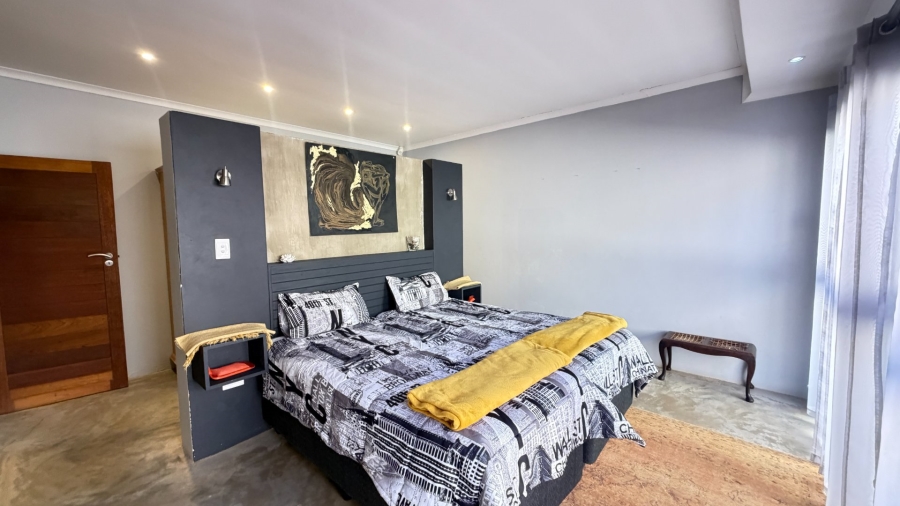 4 Bedroom Property for Sale in Viljoenskroon Rural Free State